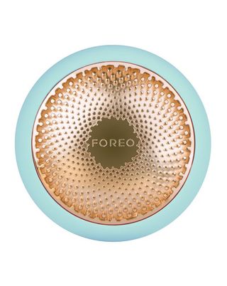 Foreo + UFO 2 Device for an Accelerated Mask Treatment