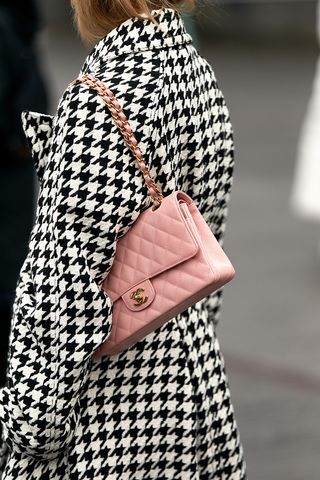 tips-for-finding-the-best-vintage-chanel-bags-291300-1611775020705-main