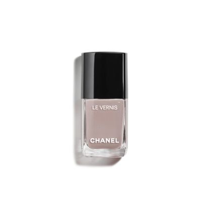 The 5 Best Chanel Nail Polishes, According to the Experts | Who What Wear