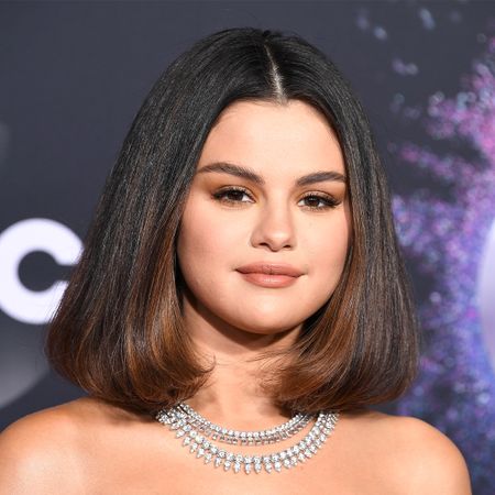 short-hairstyles-for-round-faces-291367-1611959007996-square