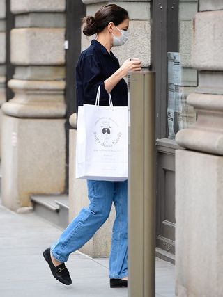 katie-holmes-jeans-loafers-291517-1612805928739-image