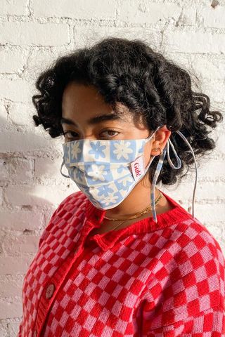 Lisa Says Gah + Woven Mask in Blue Daisy Check