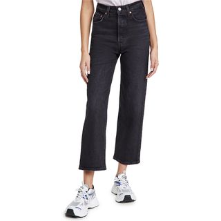 Levi's + Ribcage Straight Ankle Jeans in Feelin Cagey