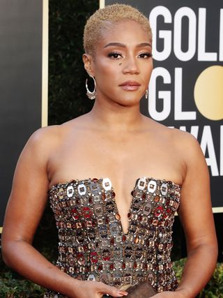 golden-globes-2021-best-hair-makeup-beauty-looks-red-carpet-291890-1614562893910-main