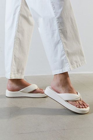 Urban Outfitters + UO Puffy Thong Sandals