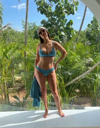 kacey-musgraves-bikini-292220-1616024711594-image