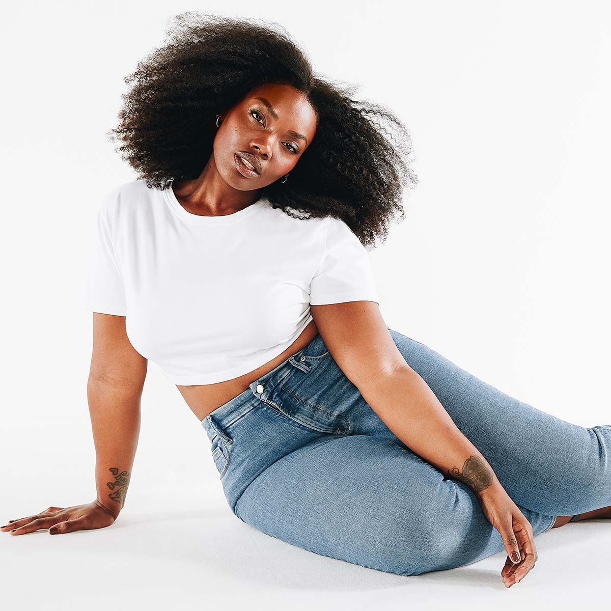 What are the perfect jeans for a curvy woman? - Lookiero Blog