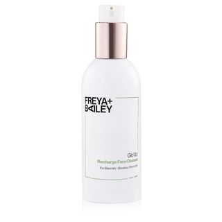 Freya + Bailey + Glo'Up! Recharge Face Cleanser