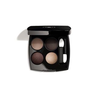 Chanel + Les 4 Ombres Multi-Effect Quadra Eyeshadow in Blurry Grey