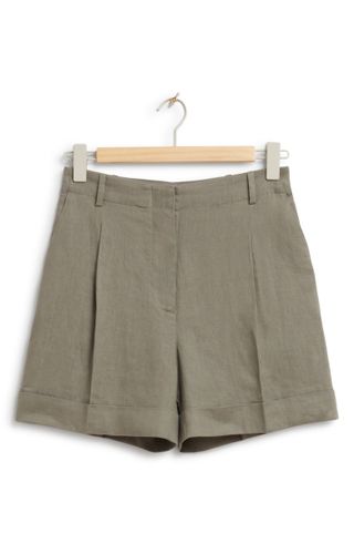 & Other Stories + Pleated Linen Shorts