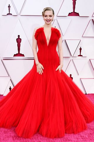 academy-awards-red-carpet-looks-2021-292894-1619393211887-image