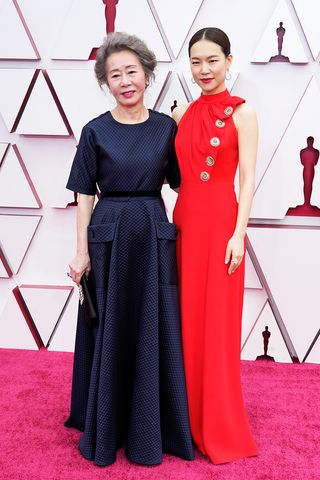 academy-awards-red-carpet-looks-2021-292894-1619396678848-image