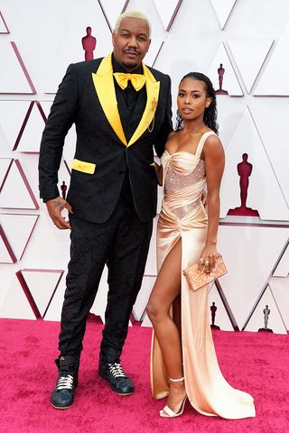 academy-awards-red-carpet-looks-2021-292894-1619397101631-image