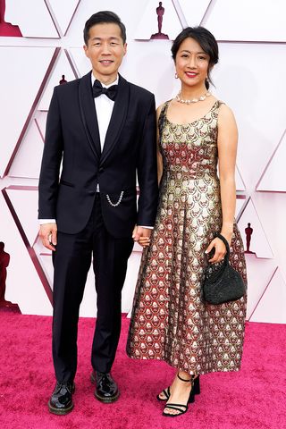 academy-awards-red-carpet-looks-2021-292899-1619454021434-image
