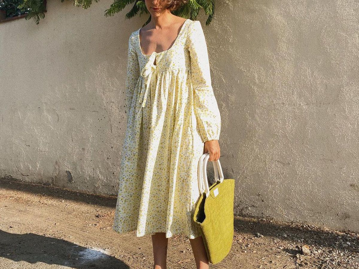 summer loose dress Easter Dresses Yellow Sleeveless Summer Stain Cutout Waist Loose Vacation Pleated Midi Dress(Yellow/XL)