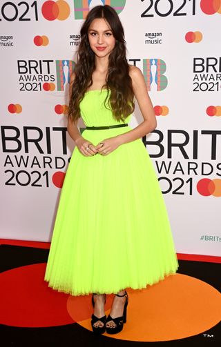 brit-awards-red-carpet-2021-293150-1620751273622-image
