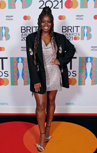brit-awards-red-carpet-2021-293150-1620753152438-image