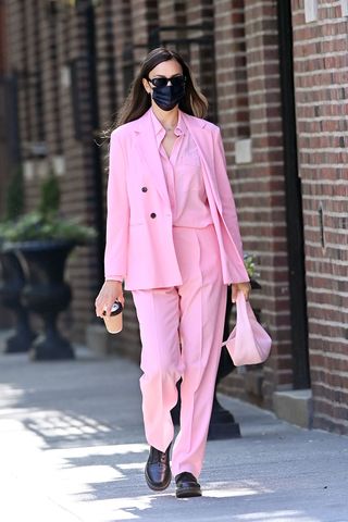 best-celebrity-outfits-2021-293233-1621284924349-image