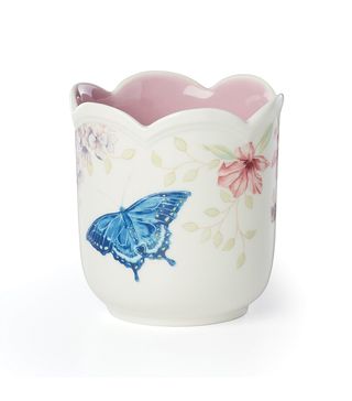 Lenox + Butterfly Meadow Filled Candle in Lilac Linen