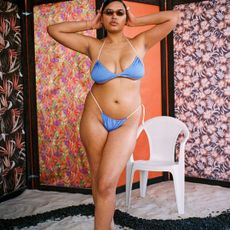 swimsuits-for-curvy-women-293550-1622739163387-square