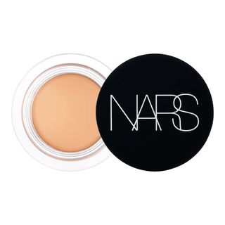 Nars + Soft Matte Complete Concealer