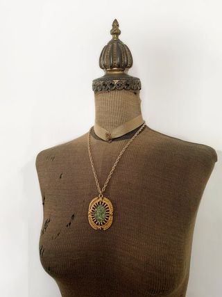 Etsy + Vintage Green Gravel Pendant Necklace