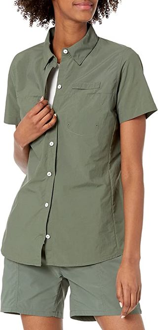 Amazon Essentials + Short-Sleeve Classic Fit Outdoor Shirt