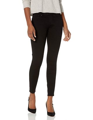 Levi's + Signature Totally Shaping Pull-On Skinny Jeans