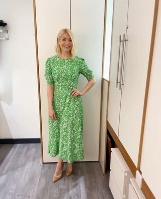holly-willoughby-summer-dresses-293766-1623842434696-image