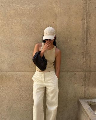 travel-outfit-ideas-293920-1624571832444-image