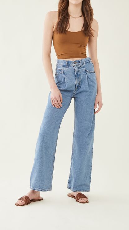 The 10 Best Loose-Fitting Jean Outfits of 2021 | Who What Wear