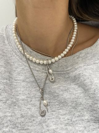 Rimor Jewelry + Pin Through My Pearl Chain Silver