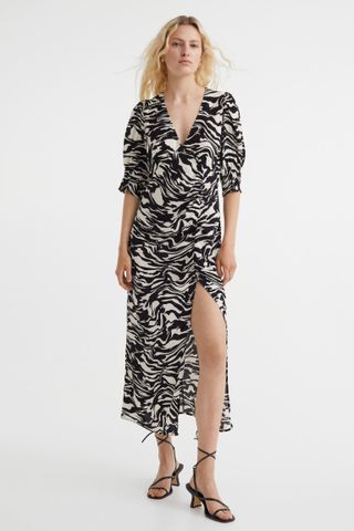 H&M + Puff-Sleeved Crêpe Dress