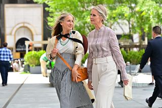 carrie-bradshaw-outfits-and-just-like-that-294348-1626975158002-image