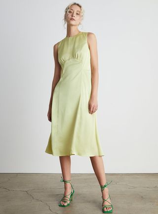 Who What Wear Collection + Jasmine Sleeveless Gathered Midi Dress in Yellow