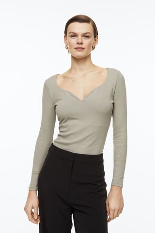 H&M + Long-Sleeved Ribbed Top