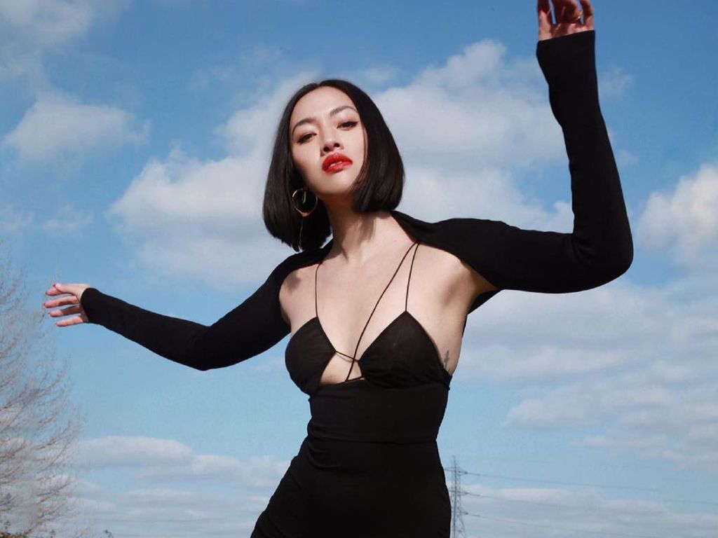 10 New Clothing Brands That Are Coming in Hot for 2021 Who What Wear