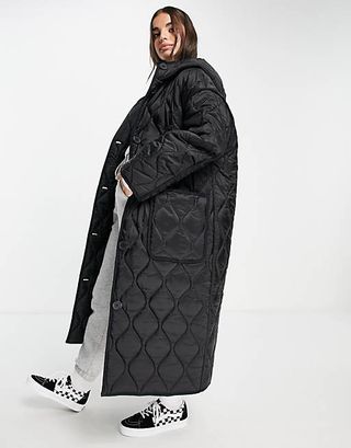 ASOS Design + Quilted Longline Hooded Puffer Jacket in Black