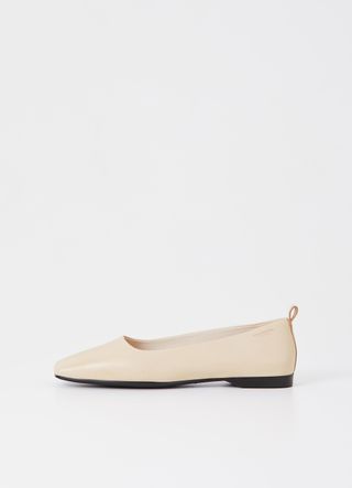 Vagabond Shoemakers + Delia Shoes