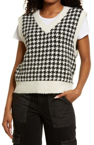 BP. + Oversize Houndstooth Recycled Blend Sweater Vest