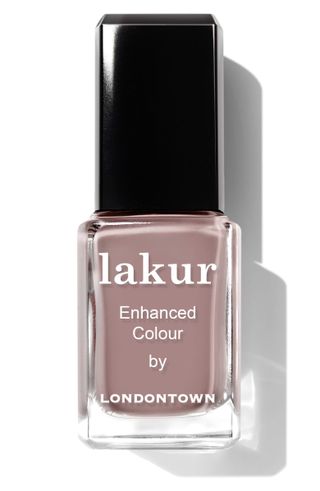 Londontown + Nail Color in Chai