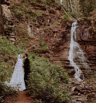 lily-collins-wedding-dress-295124-1631044197984-image