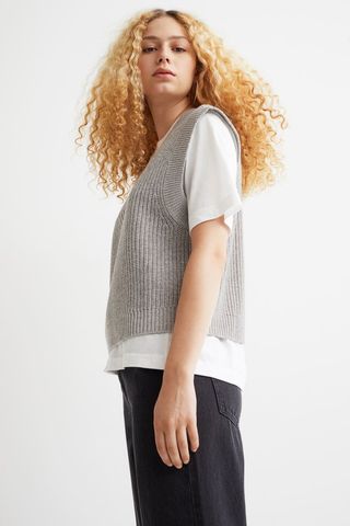 H&M + Ribbed Sweater Vest