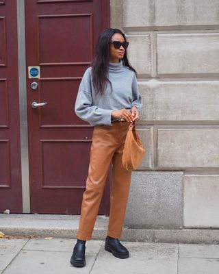 turtleneck-outfits-295180-1631294538651-image