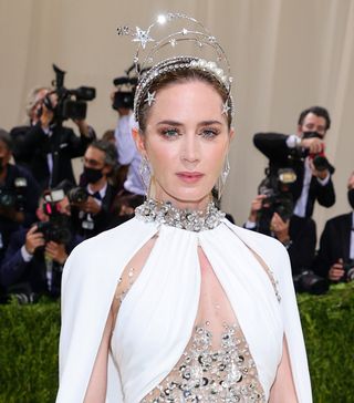 met-gala-beauty-looks-2021-295208-1631580425823-main