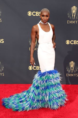 emmy-awards-red-carpet-looks-2021-295289-1632095554372-main