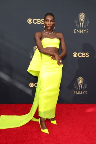 emmy-awards-red-carpet-looks-2021-295289-1632096062434-main