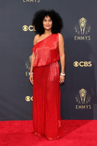 emmys-red-carpet-outfits-2021-295292-1632103683959-main