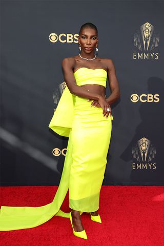 emmys-red-carpet-outfits-2021-295292-1632103993247-main
