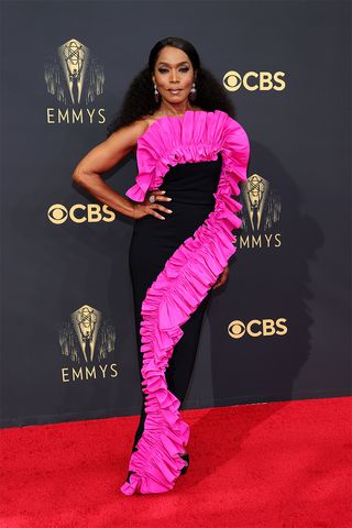 emmys-red-carpet-outfits-2021-295292-1632104248270-main
